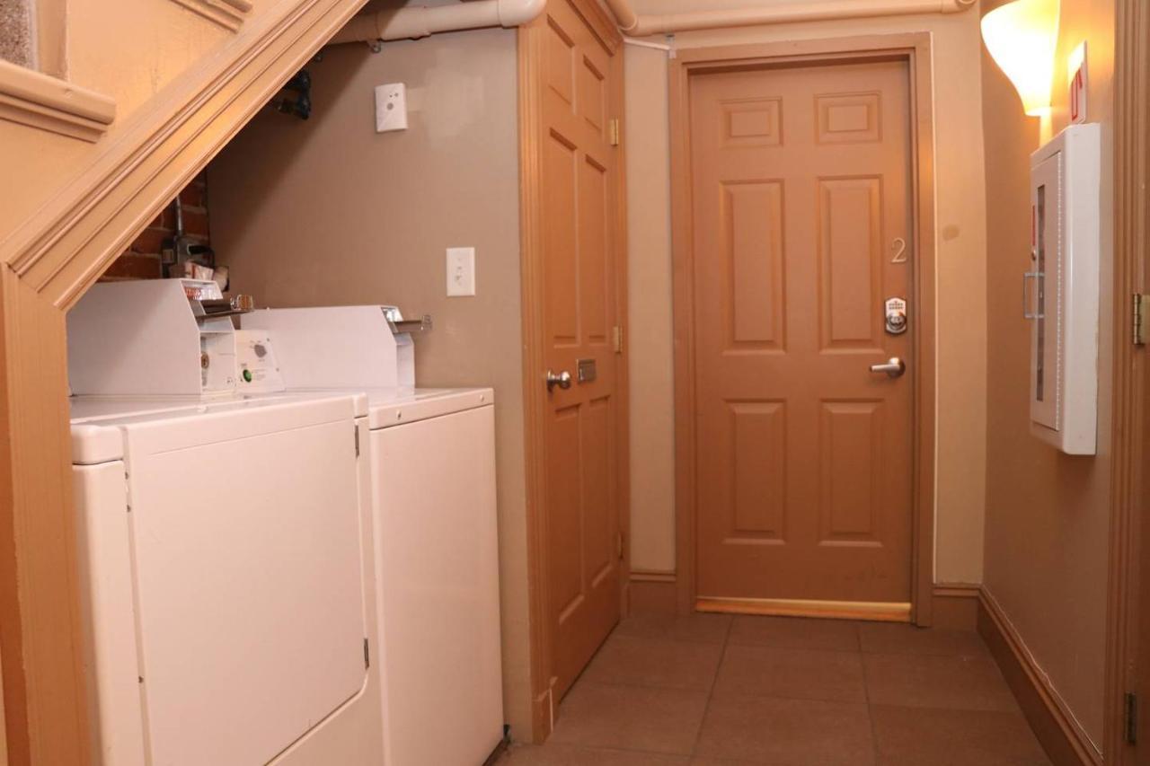 Stylish Downtown Studio In The South End, #8 Бостън Екстериор снимка